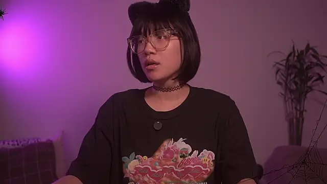 Snapshot of meganmei666 chatting on October 13, 2025, 2:02 am meganmei666 online show from October 13, 2025, 2:02 am