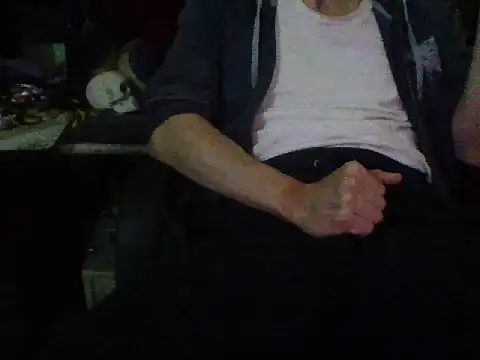 Snapshot of mrdemoncrowly chatting on October 14, 2025, 5:08 am mrdemoncrowly online show from October 14, 2025, 5:08 am