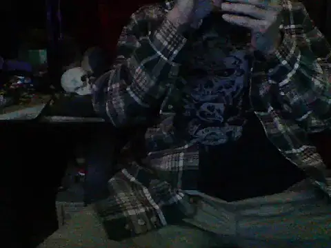 Snapshot of mrdemoncrowly chatting on October 15, 2025, 4:44 am mrdemoncrowly online show from October 15, 2025, 4:44 am