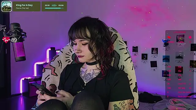 Snapshot of deadlysweet chatting on October 9, 2025, 12:11 am deadlysweet online show from October 9, 2025, 12:11 am