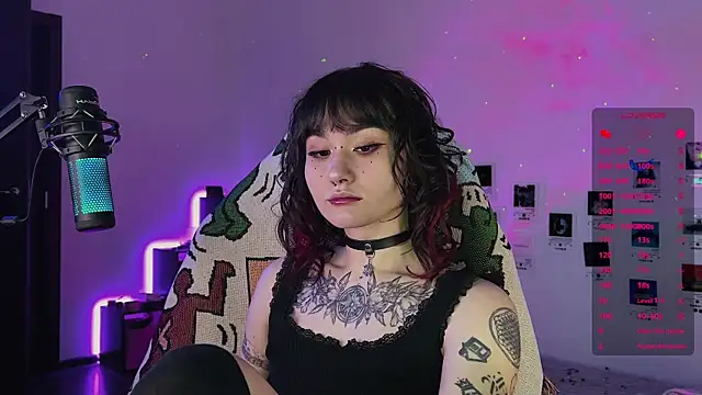 Snapshot of deadlysweet chatting on October 10, 2025, 12:44 am deadlysweet online show from October 10, 2025, 12:44 am