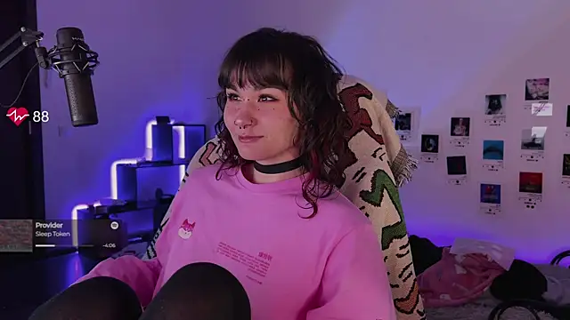 Snapshot of deadlysweet chatting on October 26, 2025, 1:17 am deadlysweet online show from October 26, 2025, 1:17 am