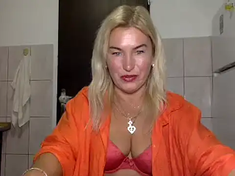 diana58 online show from December 2, 2024, 4:48 pm
