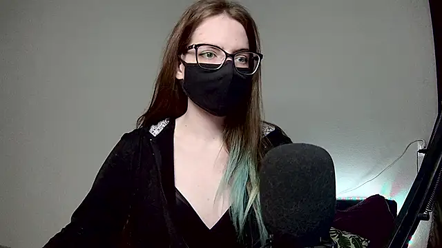 amber candyfloss online show from October 6, 2025, 10:54 pm