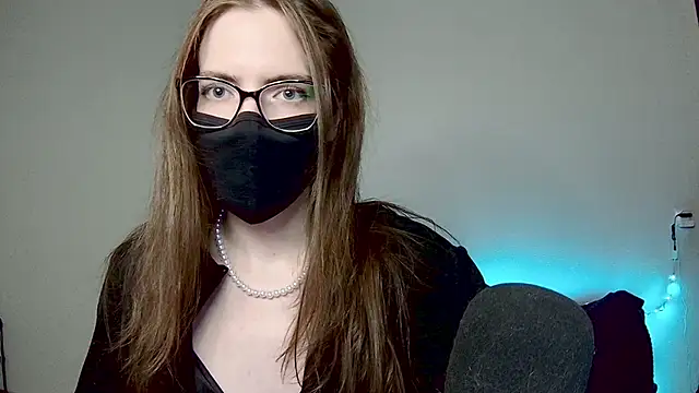 amber candyfloss online show from May 3, 2026, 1:44 am