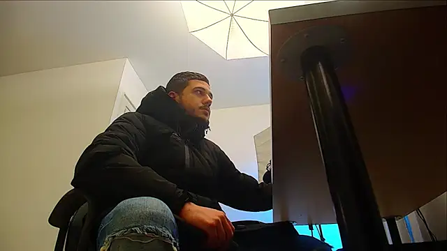 Snapshot of JoshKnights chatting on October 29, 2025, 5:50 am JoshKnights online show from October 29, 2025, 5:50 am