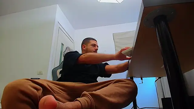 Snapshot of JoshKnights chatting on October 4, 2025, 5:20 am JoshKnights online show from October 4, 2025, 5:20 am