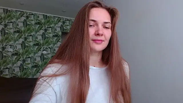 Snapshot of Olivia_shine chatting on October 29, 2025, 5:28 am Olivia shine online show from October 29, 2025, 5:28 am