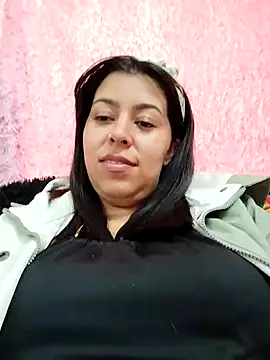 Snapshot of Emily_Wane chatting on December 19, 2024, 7:40 pm Emily Wane online show from December 19, 2024, 7:40 pm