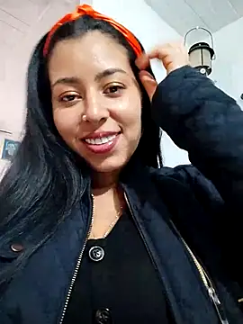 Snapshot of Emily_Wane chatting on March 14, 2025, 4:19 pm Emily Wane online show from March 14, 2025, 4:19 pm