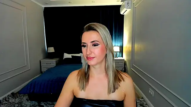 Snapshot of PassionGlow chatting on September 18, 2025, 3:42 am PassionGlow online show from September 18, 2025, 3:42 am