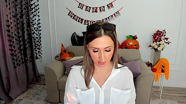 Snapshot of PassionGlow chatting on October 25, 2025, 3:49 am PassionGlow online show from October 25, 2025, 3:49 am