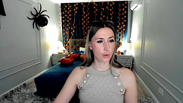 Snapshot of PassionGlow chatting on October 23, 2025, 7:34 pm PassionGlow online show from October 23, 2025, 7:34 pm