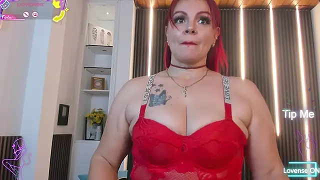 victoria mooree online show from October 9, 2025, 4:40 pm