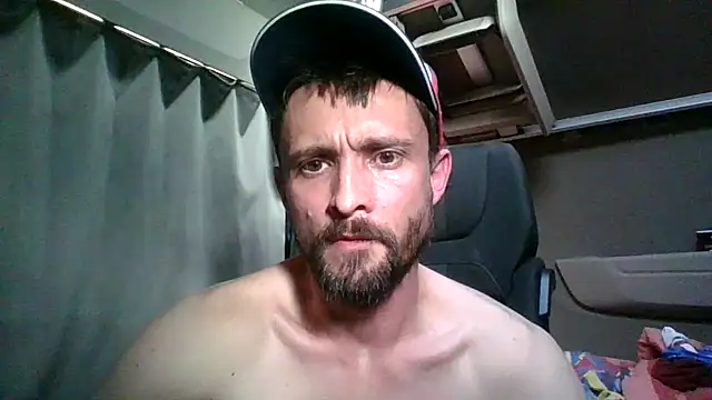 Snapshot of Spyy_coo chatting on March 4, 2026, 2:03 pm Spyy coo online show from March 4, 2026, 2:03 pm