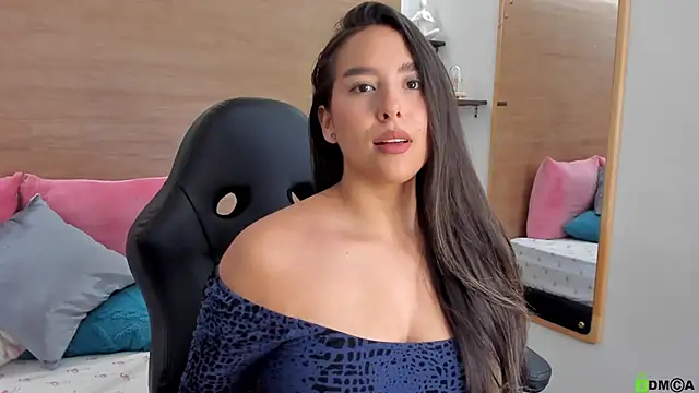 april  stone online show from January 21, 2025, 4:48 pm