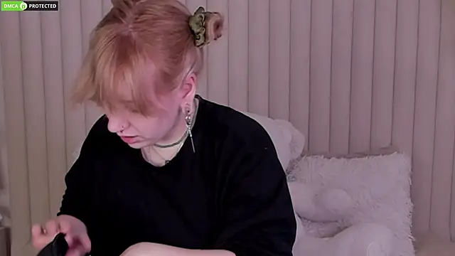 RachelCart online show from October 6, 2025, 3:08 am