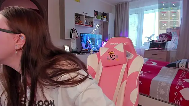 elisejays online show from December 28, 2024, 9:31 am
