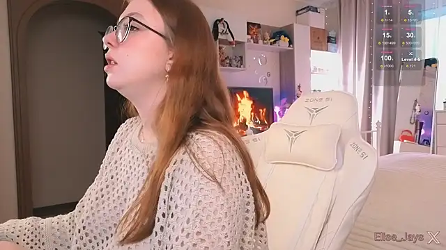 elisejays online show from October 17, 2025, 12:07 pm