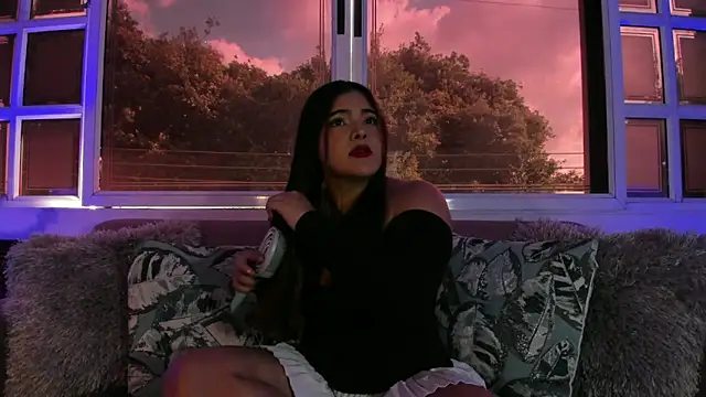 EVELIN MASON online show from November 22, 2025, 8:29 pm