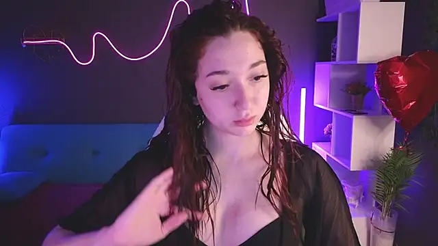 Snapshot of YasmineWest chatting on March 21, 2025, 12:51 am YasmineWest online show from March 21, 2025, 12:51 am