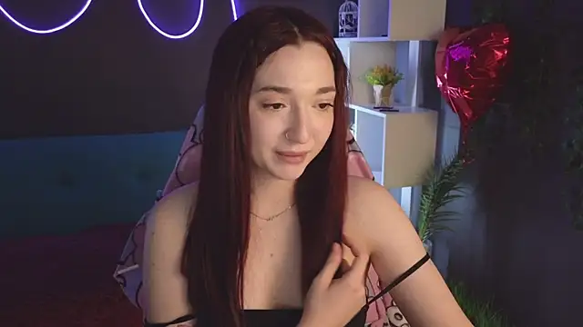 Snapshot of YasmineWest chatting on March 6, 2025, 10:30 am YasmineWest online show from March 6, 2025, 10:30 am