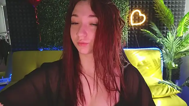 Snapshot of YasmineWest chatting on March 22, 2025, 7:25 am YasmineWest online show from March 22, 2025, 7:25 am