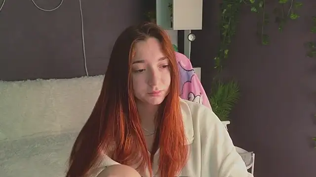 Snapshot of YasmineWest chatting on September 18, 2025, 1:41 am YasmineWest online show from September 18, 2025, 1:41 am