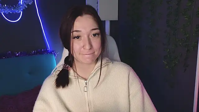 Snapshot of YasmineWest chatting on December 29, 2024, 4:05 am YasmineWest online show from December 29, 2024, 4:05 am