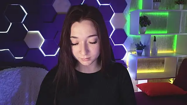 Snapshot of YasmineWest chatting on December 28, 2024, 4:41 am YasmineWest online show from December 28, 2024, 4:41 am