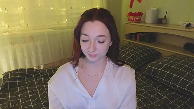 Snapshot of YasmineWest chatting on January 6, 2025, 12:02 pm YasmineWest online show from January 6, 2025, 12:02 pm