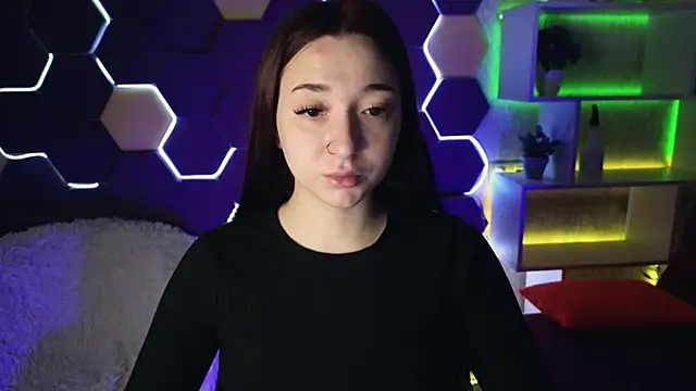 Snapshot of YasmineWest chatting on December 28, 2024, 1:39 am YasmineWest online show from December 28, 2024, 1:39 am