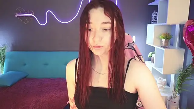 Snapshot of YasmineWest chatting on March 6, 2025, 7:25 am YasmineWest online show from March 6, 2025, 7:25 am