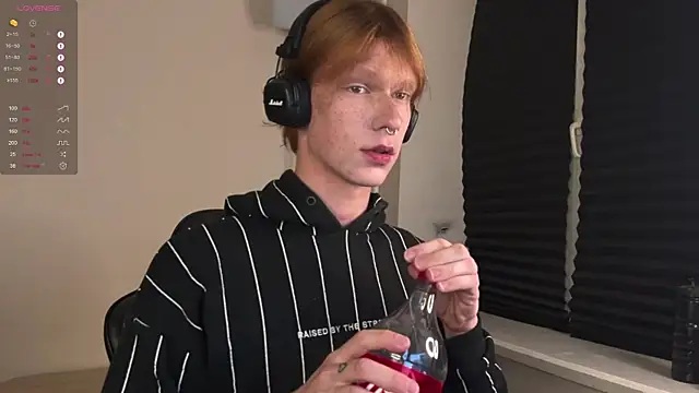 carthylovvve online show from November 17, 2025, 4:33 pm