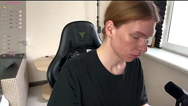 carthylovvve online show from February 17, 2026, 1:08 pm