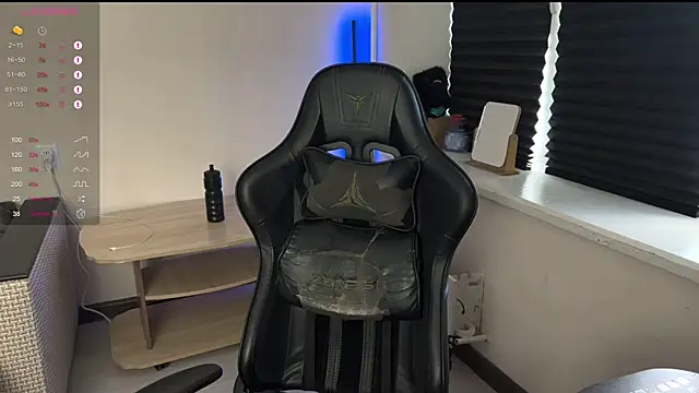 carthylovvve online show from April 9, 2026, 1:17 pm