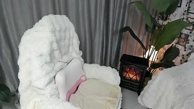 Minami 686 online show from February 20, 2025, 8:36 pm