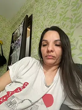 Snapshot of samilux5 chatting on October 22, 2025, 2:16 pm samilux5 online show from October 22, 2025, 2:16 pm