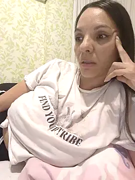 samilux5 online show from February 6, 2025, 4:53 am