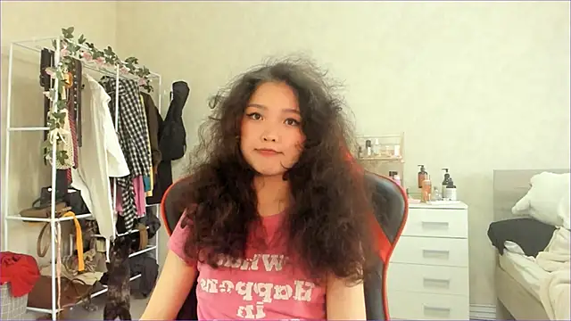 Snapshot of wastforu chatting on February 17, 2026, 10:23 am wastforu online show from February 17, 2026, 10:23 am