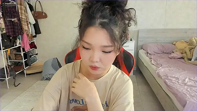 Snapshot of wastforu chatting on November 19, 2025, 8:14 am wastforu online show from November 19, 2025, 8:14 am