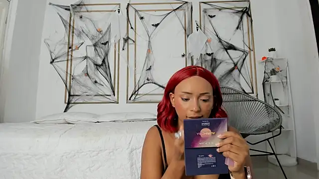 Snapshot of saray_mardez chatting on October 23, 2025, 12:15 pm saray mardez online show from October 23, 2025, 12:15 pm