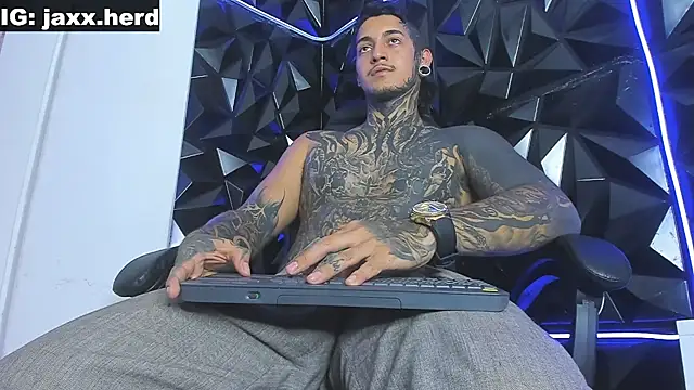 Snapshot of JAXXXONHERD chatting on September 17, 2025, 11:45 am JAXXXONHERD online show from September 17, 2025, 11:45 am