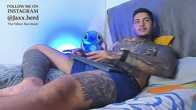 Snapshot of JAXXXONHERD chatting on October 17, 2025, 4:42 pm JAXXXONHERD online show from October 17, 2025, 4:42 pm