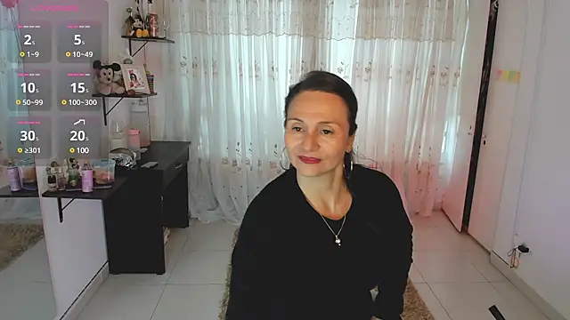 lollita 23  online show from March 11, 2025, 9:15 pm