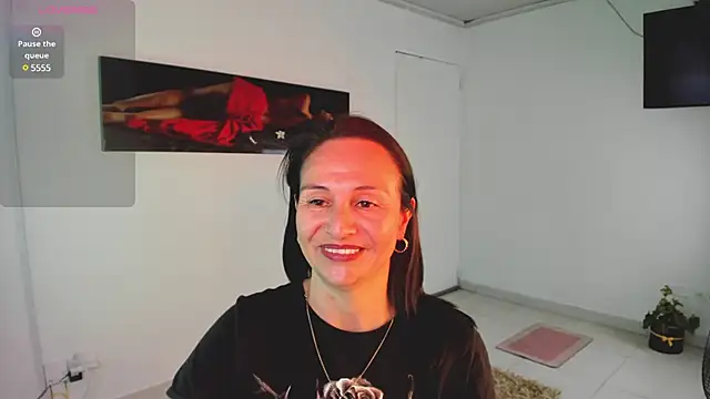 lollita 23  online show from January 21, 2025, 9:57 pm
