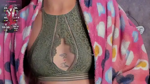 Snapshot of _Scarlett_01 chatting on October 2, 2025, 1:47 pm  Scarlett 01 online show from October 2, 2025, 1:47 pm