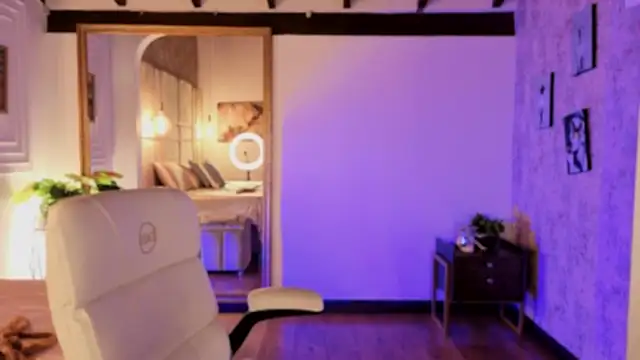 Snapshot of Victoria-Harper chatting on November 22, 2025, 9:08 am Victoria-Harper online show from November 22, 2025, 9:08 am