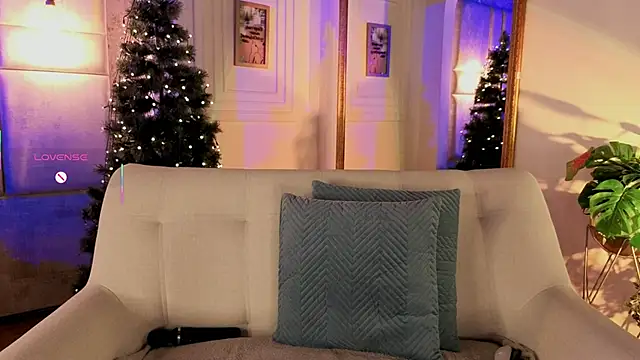 Snapshot of Victoria-Harper chatting on December 19, 2025, 9:55 am Victoria-Harper online show from December 19, 2025, 9:55 am