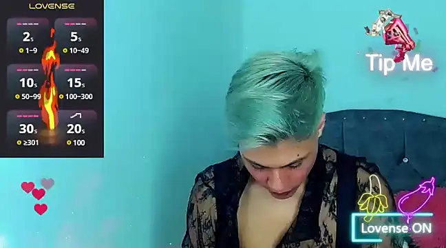 Snapshot of Liamscott_ chatting on February 3, 2025, 2:03 am Liamscott online show from February 3, 2025, 2:03 am